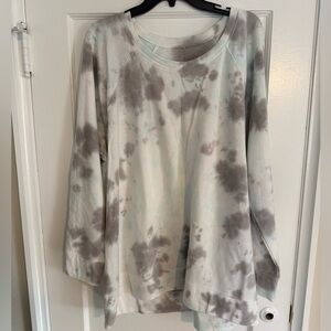 Livi Active Plus Size Tie-Dye Cree Neck Sweatshirt